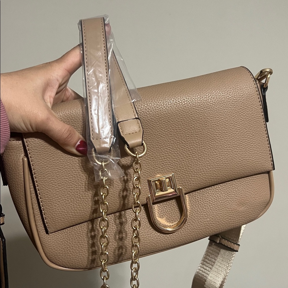 Shoulder Bag - Picture 4 of 7
